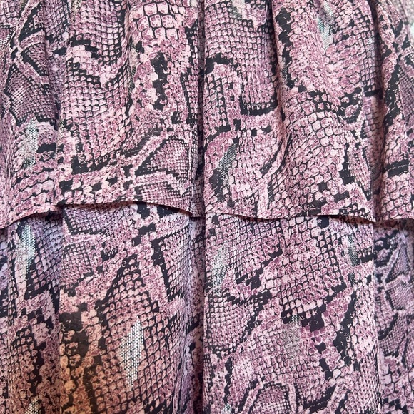 NWT 1. State Woman’s Xs Smocked Waist Snakeskin Print Ruffled V-Neck Dress - Picture 16 of 16